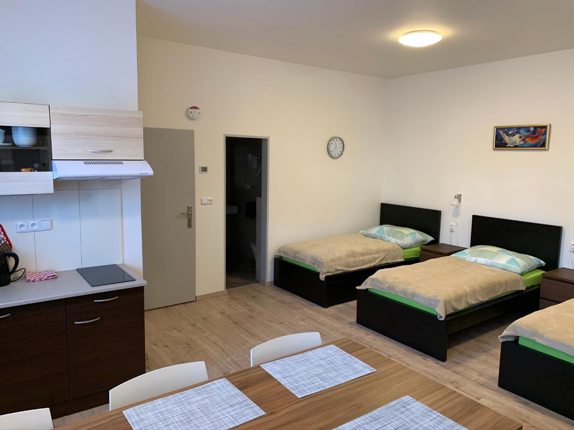 Apartements Studio 964 Líbeznice المظهر الخارجي الصورة