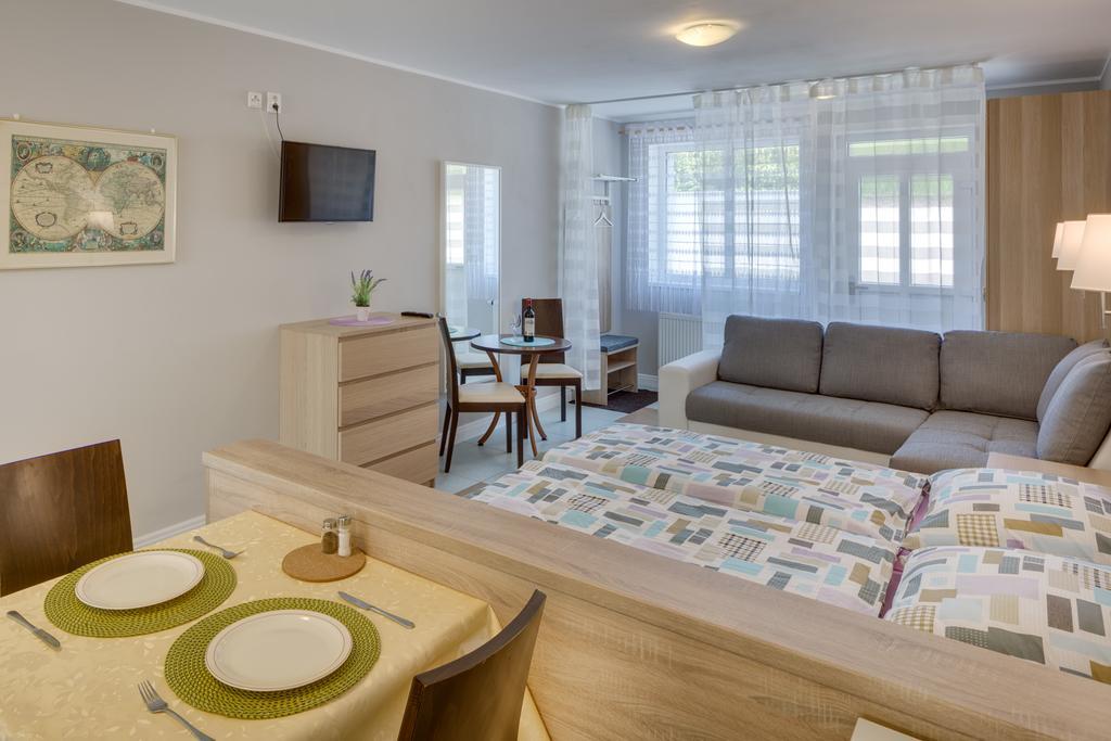 Apartements Studio 964 Líbeznice المظهر الخارجي الصورة