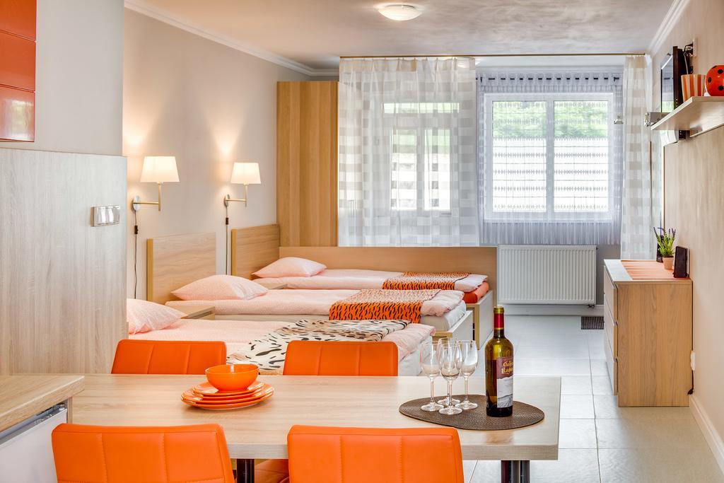 Apartements Studio 964 Líbeznice المظهر الخارجي الصورة