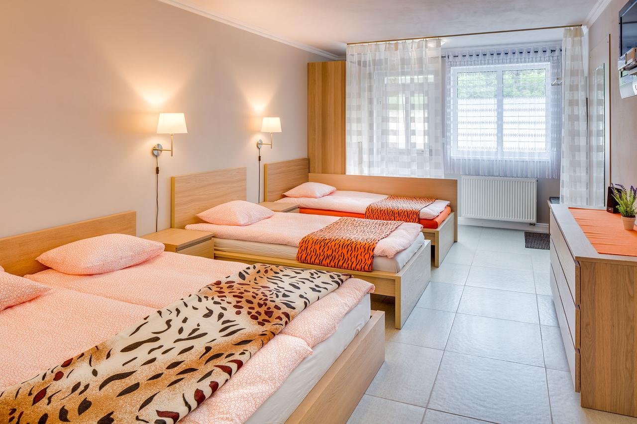 Apartements Studio 964 Líbeznice المظهر الخارجي الصورة